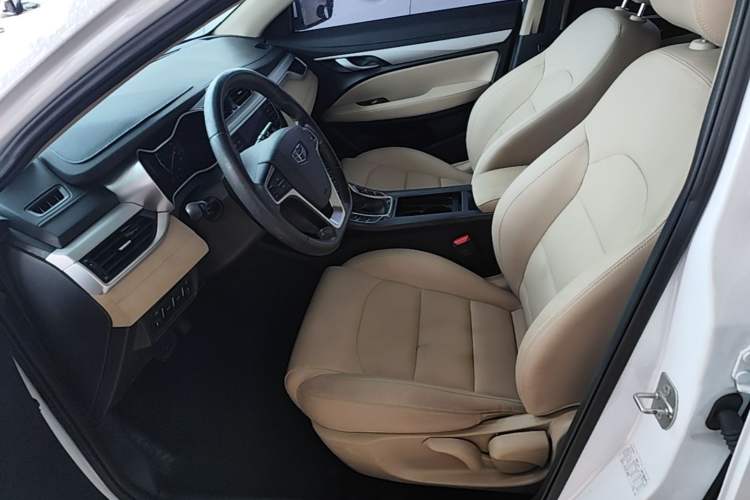 Used Geely Auto Emgrand 2018 1.5L CVT Luxury Model
