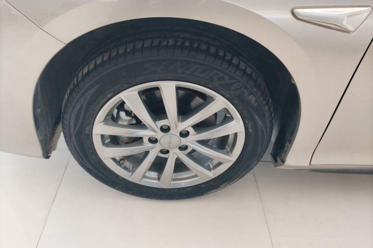 Used AION S 2023 Meizu 580 Lithium Iron Phosphate Left Front Wheel Hub