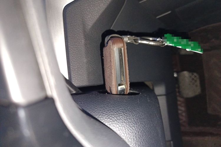 Used Volkswagen Touran 2021 Touran L 280TSI DSG Comfort Edition 7 Seats Vehicle Key