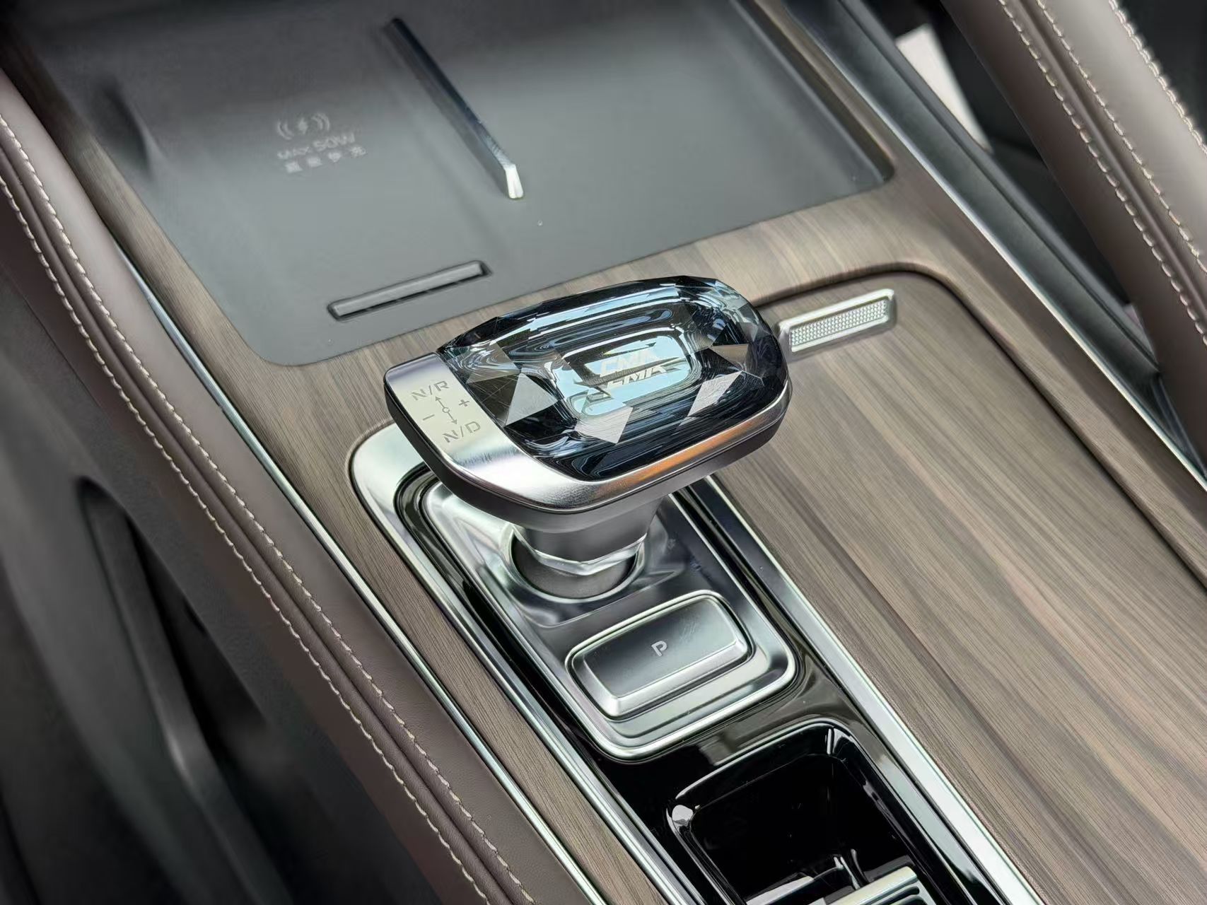 Geely Auto Monjaro L 2026 Model Oriental Yao 2.0TD Automatic Wangyue Edition — снимка 16