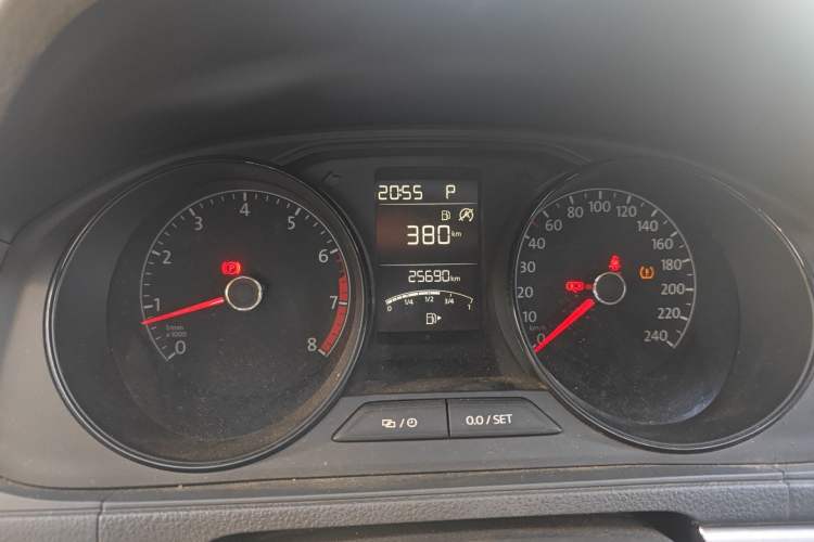 Used Volkswagen Lavida 2019 Lavida Start 1.5L Automatic Trendy Version China VI Standard Instrument Cluster