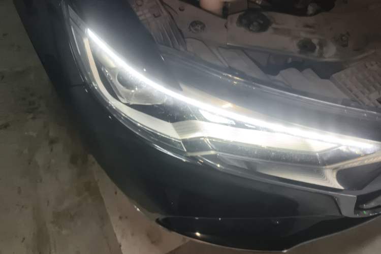 Used Hongqi HS5 2019 2.0T Smart Connect Flagship All-Wheel-Drive Version
