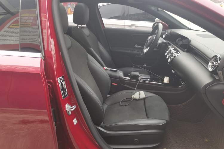 Used Mercedes-Benz A-Class 2020 Restyled A 200 L Sport Sedan Fashion Version
