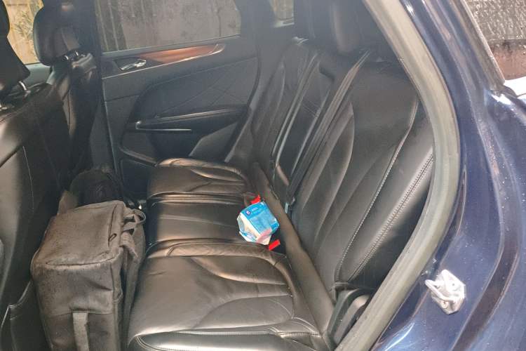 Used Lincoln MKC 2017 2.0T Two-Wheel-Drive Luxury Edition