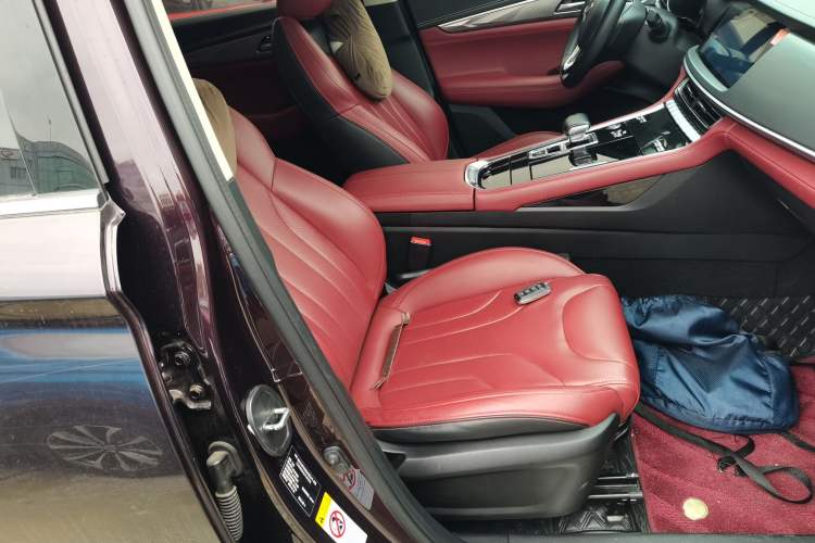 Used CHANGAN CS85 COUPE 2019 1.5T DCT Dynamic Version China VI Standard Right Front Seat