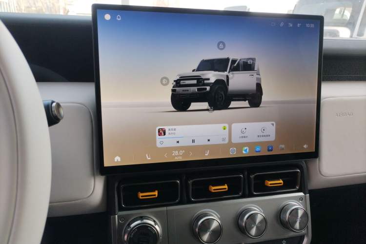 Used iCAR V23 2026 Model 550 Two-Wheel Drive Super Sports Edition Audio And AC Panel