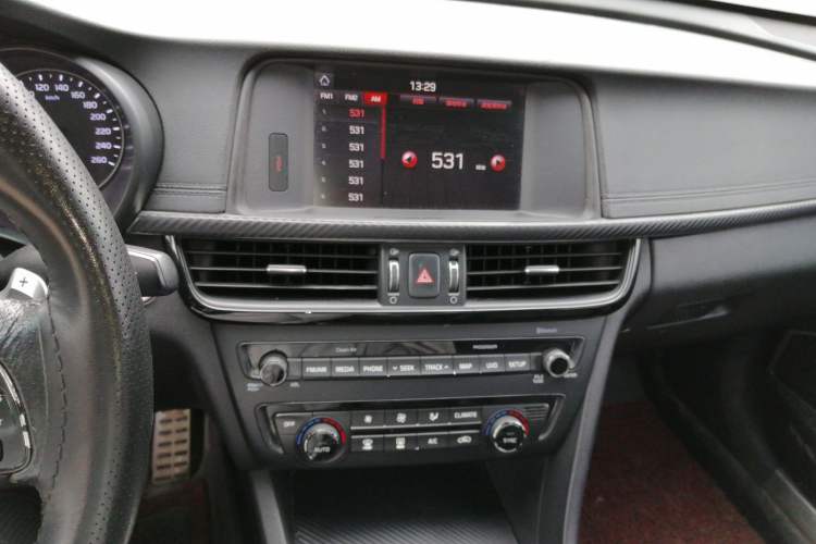 Used Kia K5 2016 1.6T Automatic LUX Audio And AC Panel