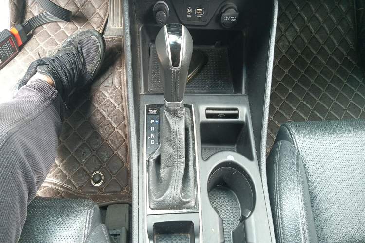 Used Hyundai Tucson 2015 1.6T Dual-Clutch Two-Wheel-Drive Smart Model Gear Lever