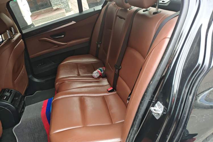 Used BMW 5 Series 2014 520Li Elegant Model
