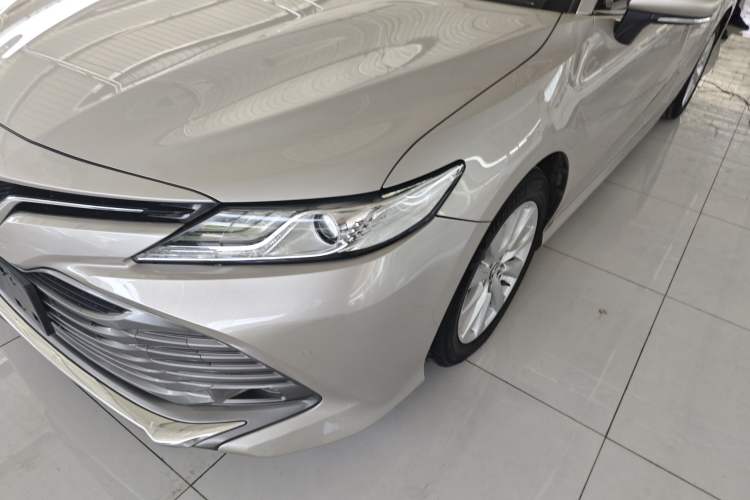 Used Toyota Camry 2018 2.0G Luxury Edition
