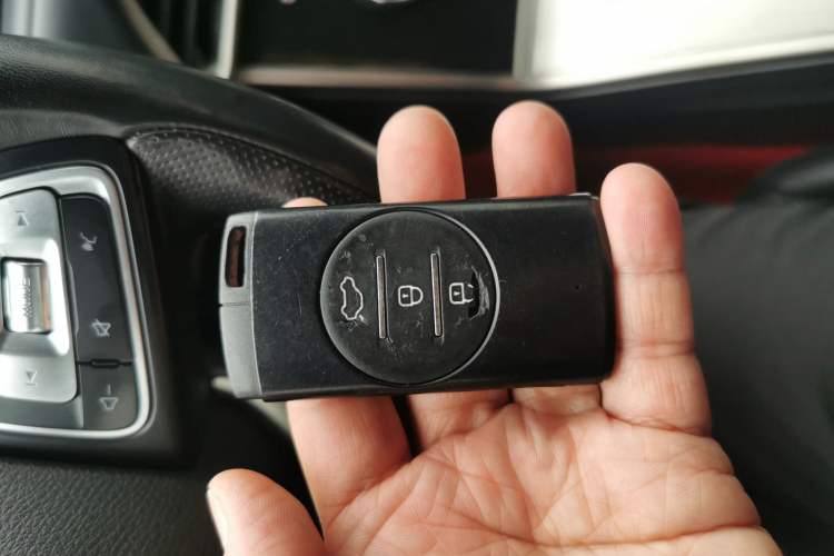 Used EXEED Lingyun 2021 290T Two-Wheel Drive Starry Edition Vehicle Key