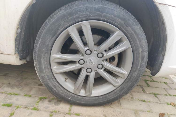 Used Geely Auto Emgrand 2017 Sedan Million Edition 1.5L Manual - Upward Version