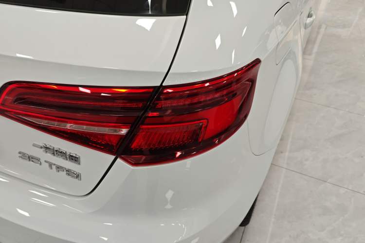 Used Audi A3 2018 30th Anniversary Edition Sportback 35 TFSI Ambition Model