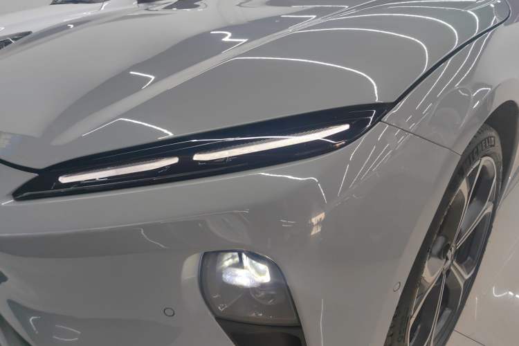 Used Nio ET5T 2023 75 kWh Touring Left Front Headlight