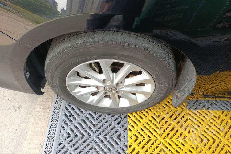 Used Toyota Camry 2015 2.0G Premier Edition
