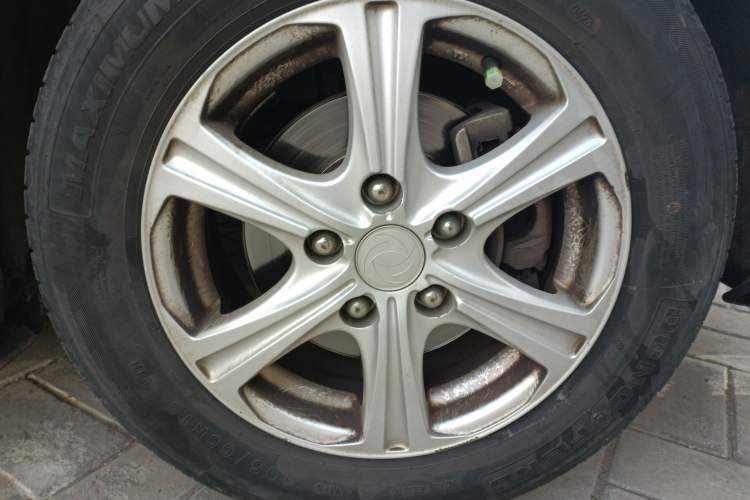 Used FORTHING Joyear S50 2016 1.5L Manual Luxury Model
