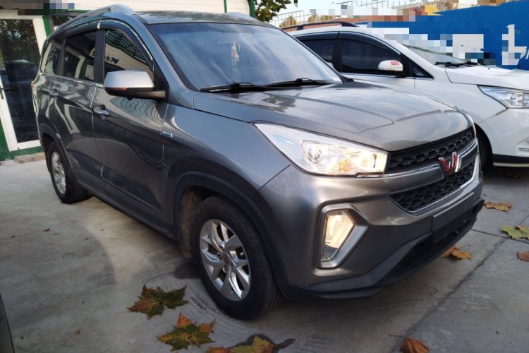 Used Wuling Hongguang S3 2018 1.5T Manual Luxury Model China V Standard
