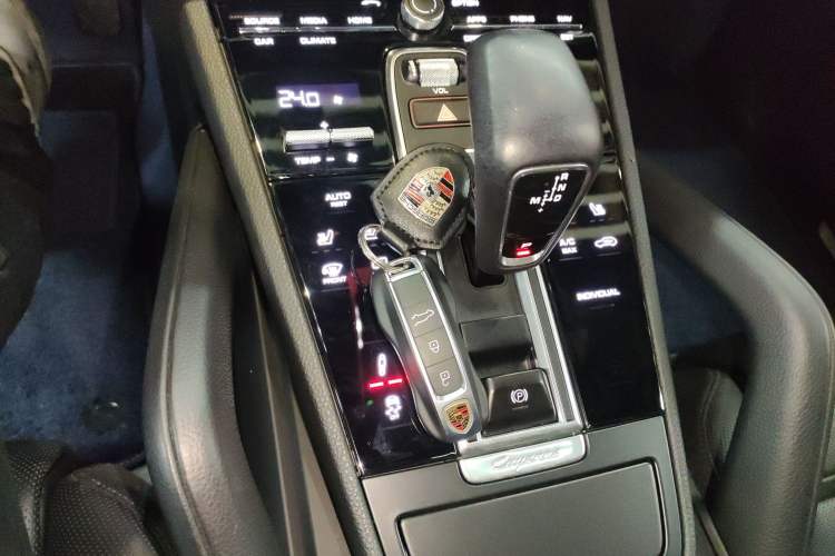 Used Porsche Cayenne E-Hybrid 2021 Cayenne E-Hybrid 2.0T
