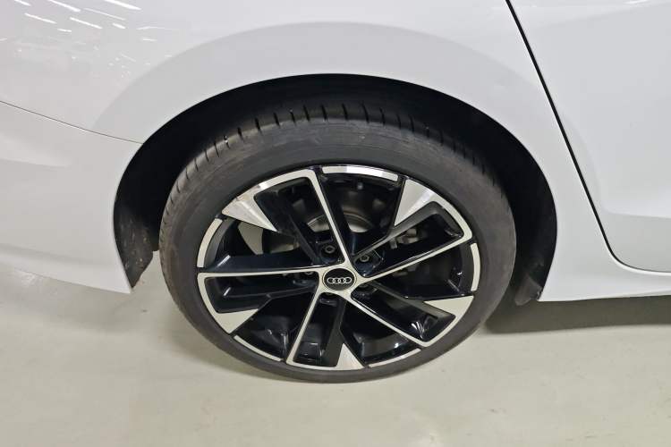 Used Audi A3 2023 Restyled A3L Limousine 35 TFSI Luxury Prestige Edition Exterior 5