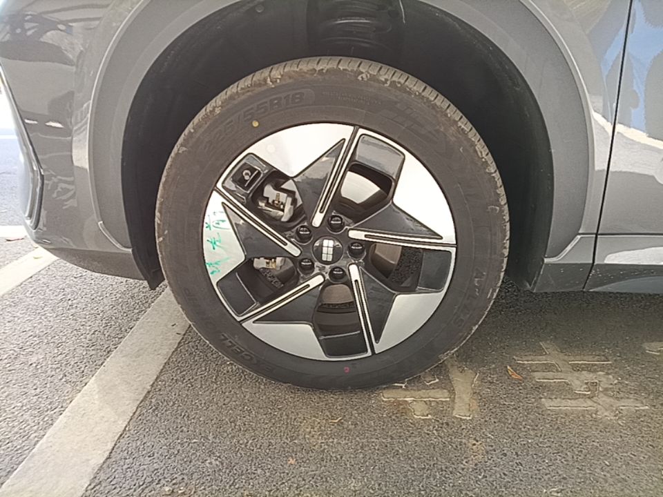 Geely Galaxy E5 2026 Model 610km Exploration+ Edition — снимка 10