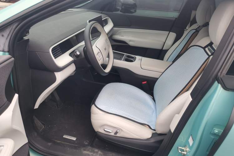Used XPeng G6 2023 580 Long-Range Pro Left Front Seat