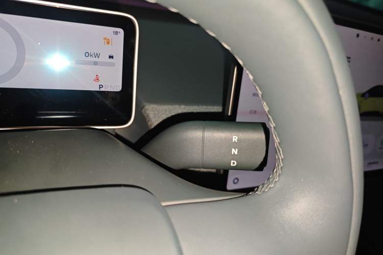 Used firefly 2025 Free Edition
