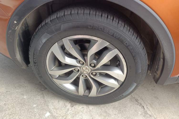 Used BAIC Senova X65 2015 2.0T Automatic Elite Model
