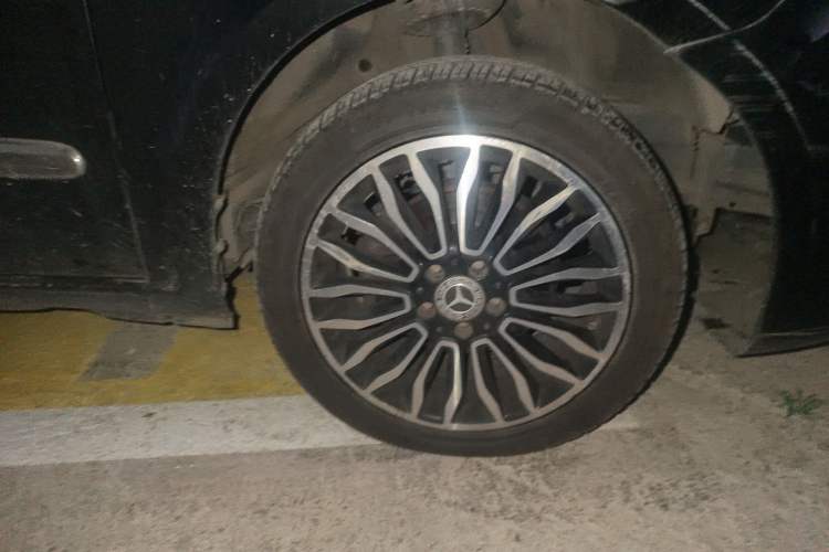 Used Mercedes-Benz Vito 2013 3.0L Elite Edition
