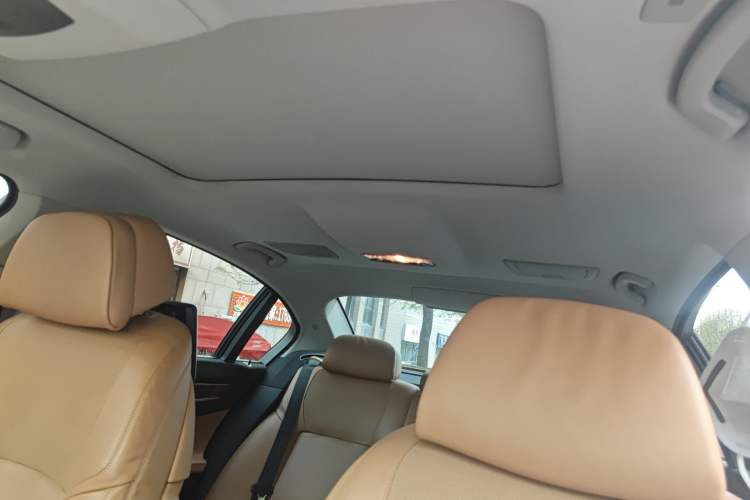 Used BMW 7 Series 2013 740Li Luxury Model Headliner