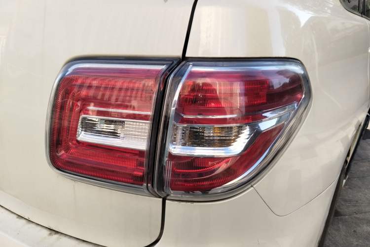 Used Nissan Patrol 2019 Y62 4.0L SE-T1 Middle East