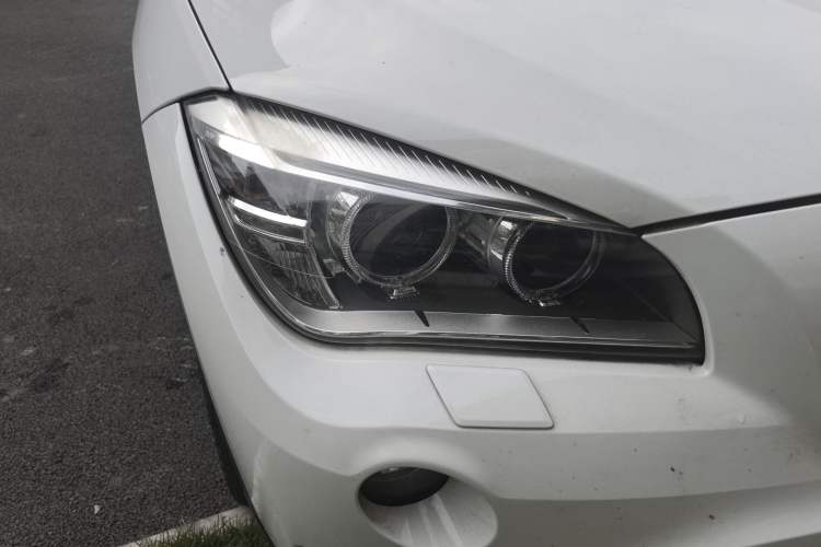 Used BMW X1 2014 sDrive18i Leading Model Right Front Headlight