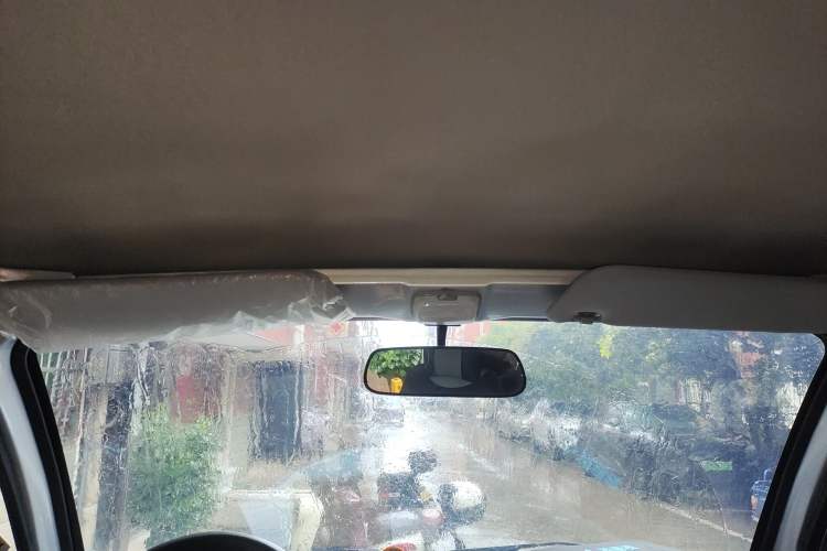 Used Wuling Rongguang New Truck 2021 1.5L Rural Version LV0 Extended Double-Cab L3C Headliner