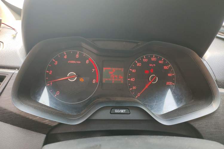 Used Baojun 310 2016 1.2L manual Comfort trim level