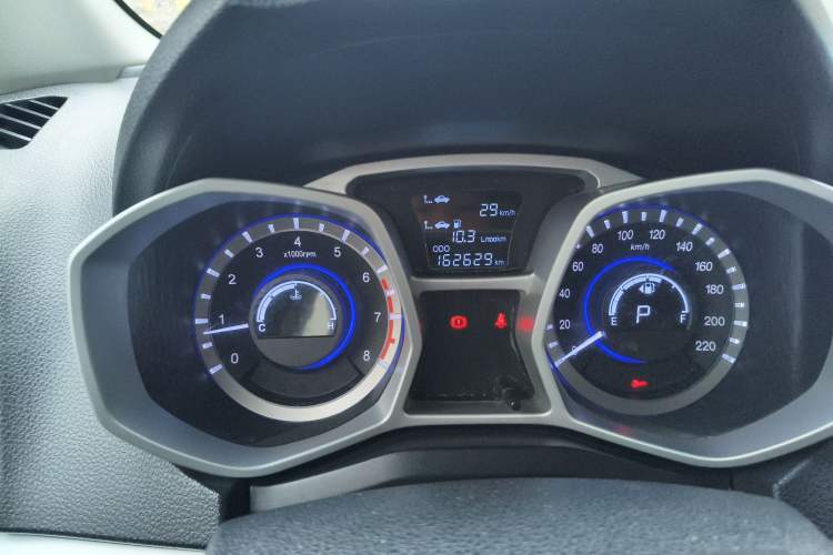 Used JAC Group Refine S3 2016 1.5L CVT Luxury Smart Premium Edition Odometer Close Up