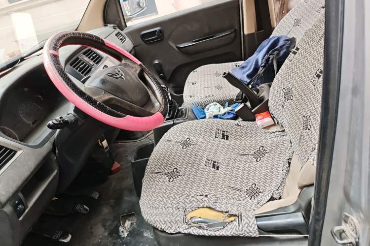 Used Wuling Rongguang 2014 1.2L S Base Model Left Front Seat