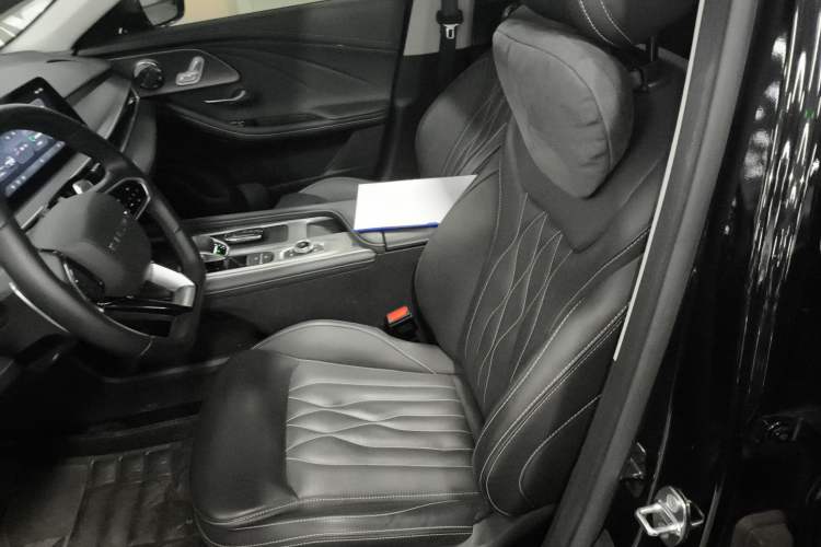 Used Chery Arrizo 8 2023 High-Performance Edition 2.0T DCT Powerfully Equipped
