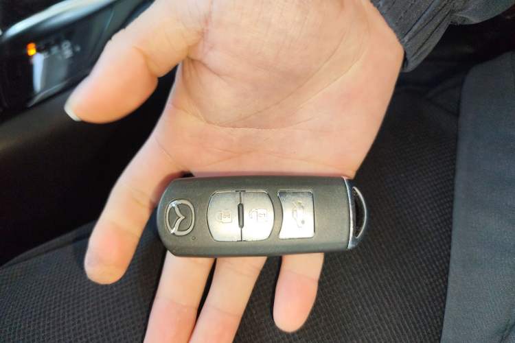 Used Mazda 3 Axela 2016 Sedan 2.0L Automatic Sport Model
