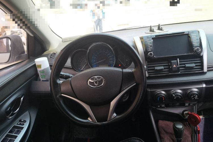 Used Toyota YARiS L Zhi Xuan 2015 1.5E Automatic Charm Edition
