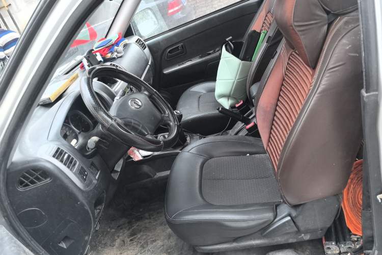 Used Great Wall Wingle 5 2016 2.8T Two-Wheel-Drive Entry-Level GW2.8TC Big Double-Cab GW2.8TC Left Front Seat