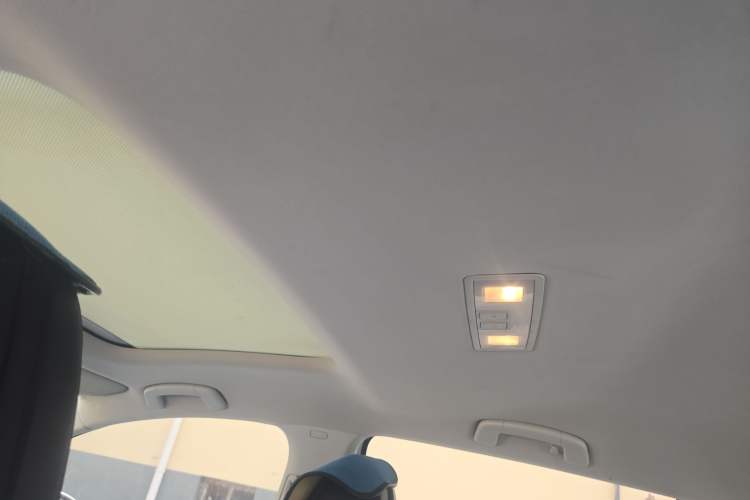 Used Volkswagen Golf 2016 230TSI Automatic Luxury Version
