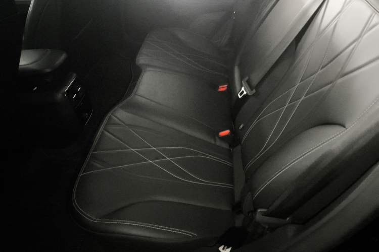 Used Ford Mustang Mach-E 2021 Leap Edition Rear-Drive Version (Standard Range)