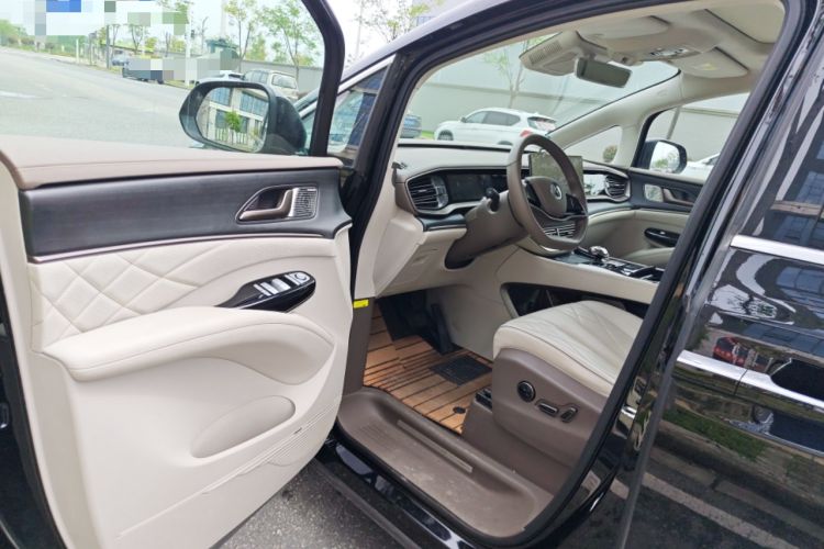 Used Denza D9 2022 DM-i 970 Four-Wheel Drive Flagship Model Driver Seat