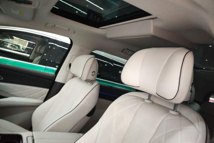 Used Denza D9 2024 DM-i 980 Four-Wheel Drive Prestige Model