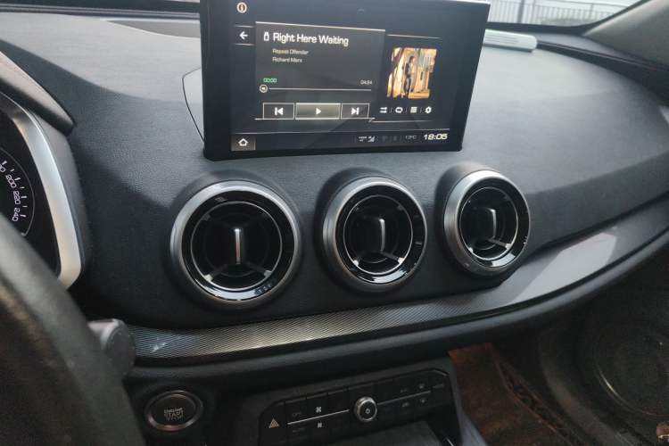 Used Wey VV5 2019 Upgraded Model 2.0T Two-Wheel Drive Ultra-Luxury Version China VI Standard
