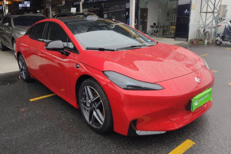 Used Hyptec GT 2025 710 Max Edition Front Right 45 Deg