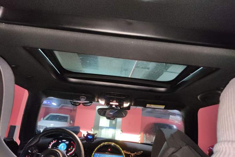 Used MINI JCW 2023 2.0T JOHN COOPER WORKS Pat Moss Commemorative Edition