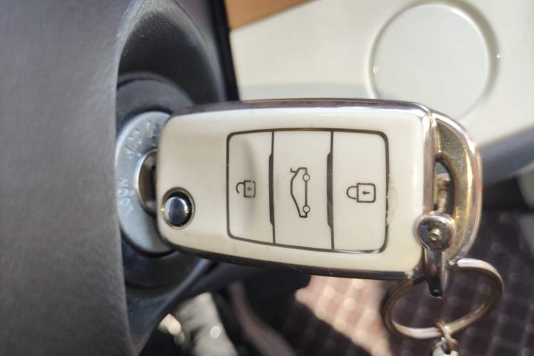 Used CHANGAN NEVO Lumin 2022 155 km – Refreshingly Sweet Edition Interior 1