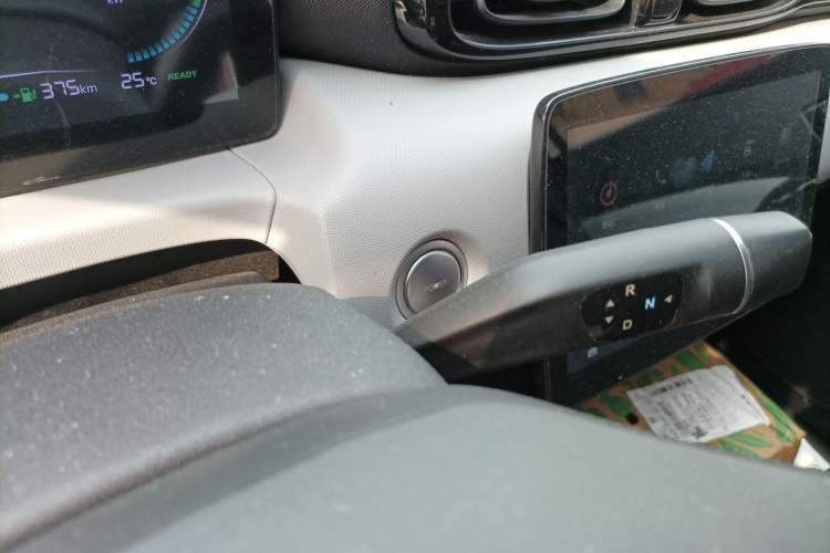 Used Leapmotor T03 2022 Crystal Edition Gear Lever