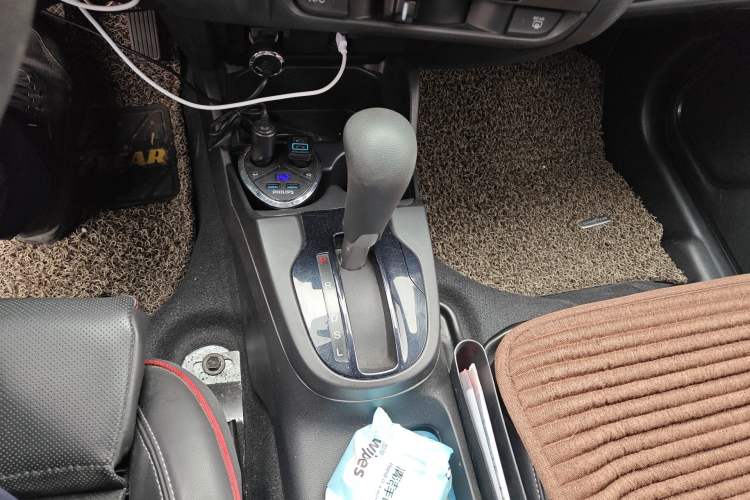 Used Honda Fit 2014 1.5L LX CVT Comfort Model Gear Lever