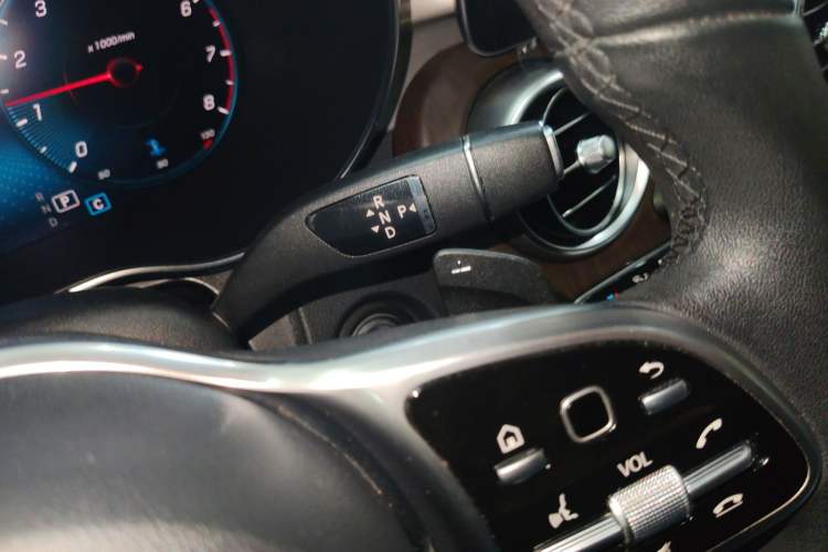 Used Mercedes-Benz GLC 2020 Facelifted GLC 260 L 4MATIC Dynamic Edition Gear Lever